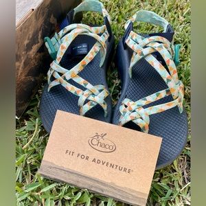 Women’s Size 8 Chaco Cloud Sandals